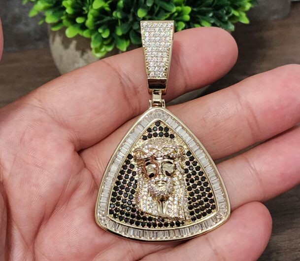 Diamond Jesús Face Pendant 2.8"