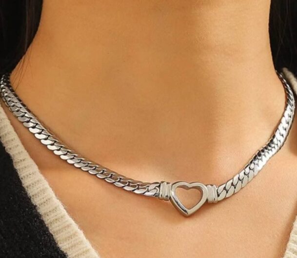 Set Gargantilla Corazón ❤️ Pulsera incluida*
5mm x 18"
Inox Steel White Gold